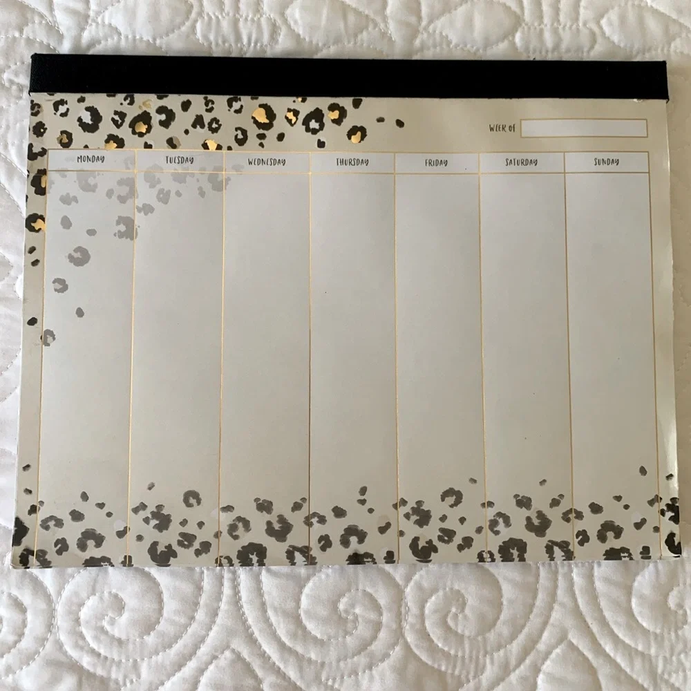 Weekly Desk Calendar Pad. Leopard. 60 Sheets